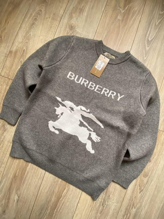 Продаю кофту от Burberry