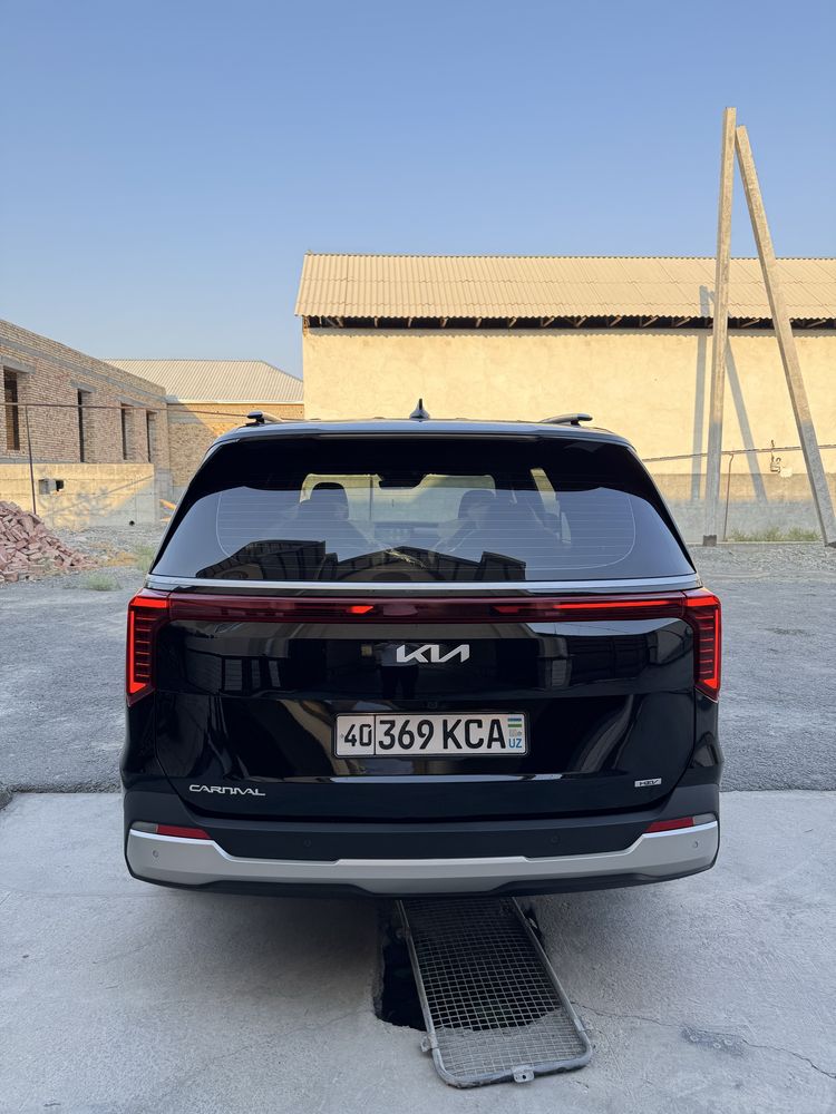 Kia carnival 2024