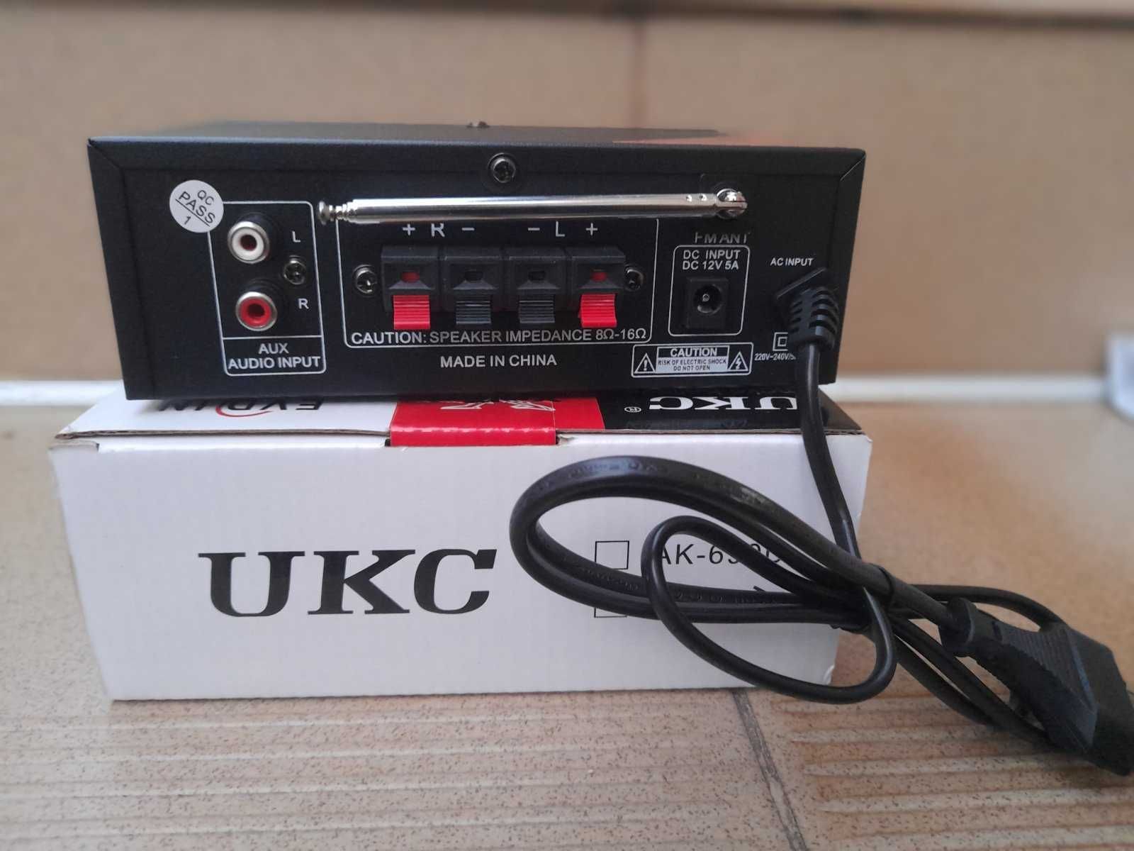 Аудио усилвател UKC-AK-699BT 2X80