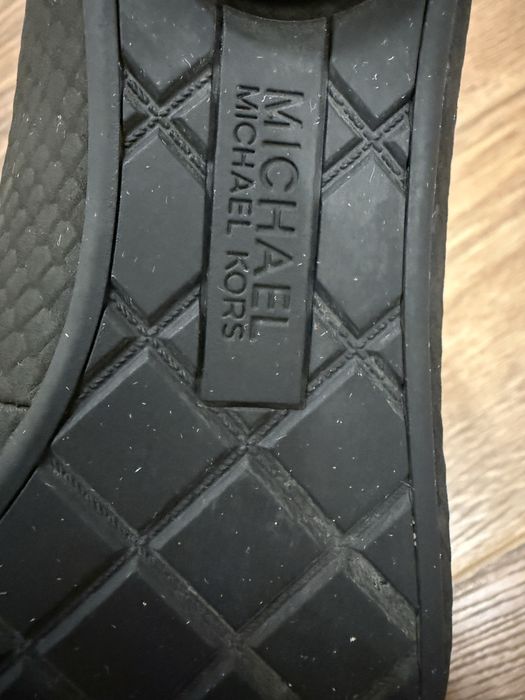 Дамски пантофки / балетни обувки