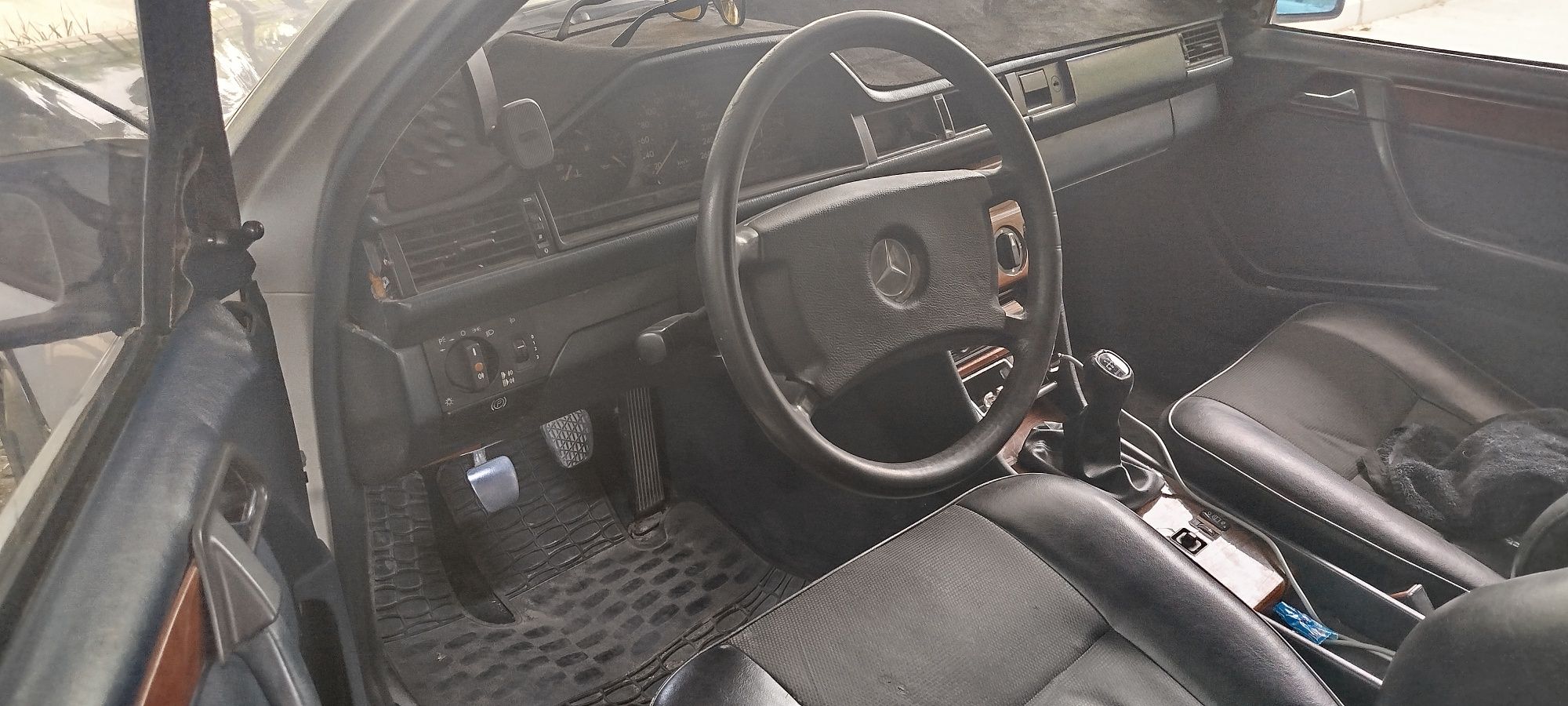 W124 сотилади срочна