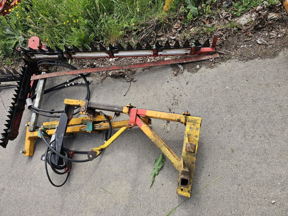 Машина за контурна резитба оформител