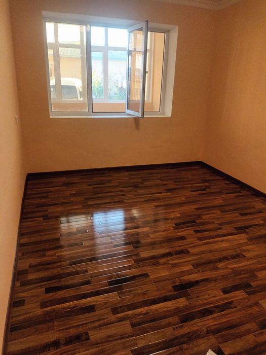 3 xonali kvartira sotiladi