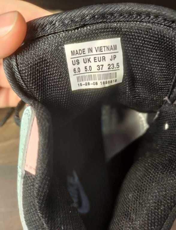 Easter-Friendly Pastels Grace This Air Jordan 1 High Zoom CMFT-37 ном.