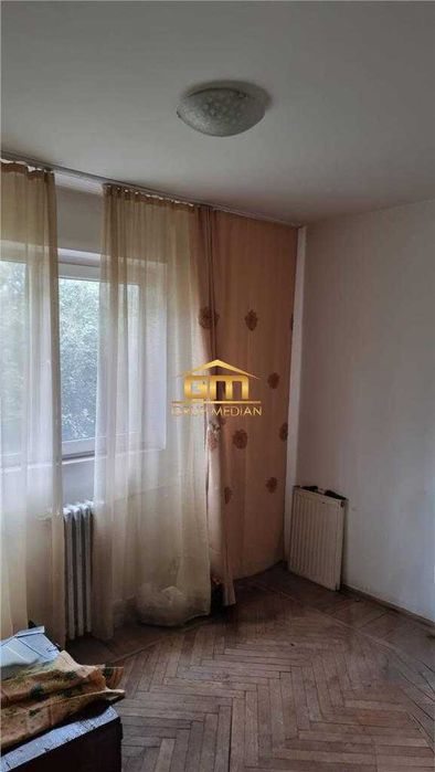 Apartament 2 camere, decomandat, etaj 2, zona Ostroveni