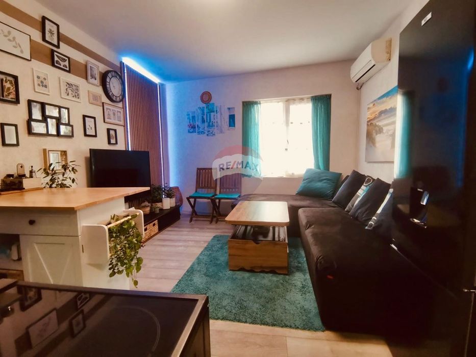 Продава се Къща в Варна, Колхозен пазар - 80 кв.м за 1110 €/кв.м - Снимка #1