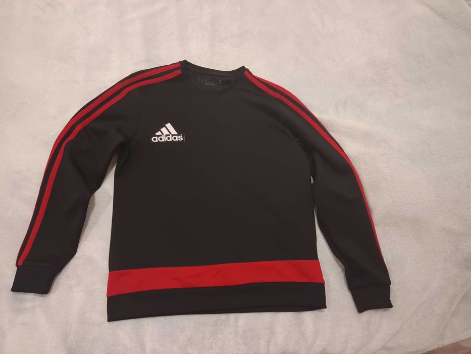 Горнище Адидас,като ново