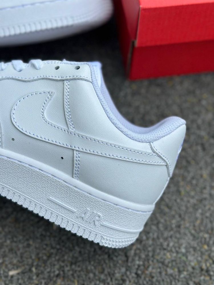 Крутые Nike Air Force 1 — Белые легенды на каждый день!