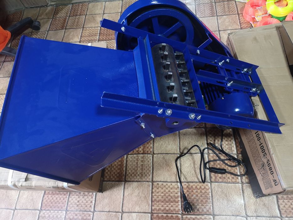 Zdrobitor de fructe cu Tamburi.