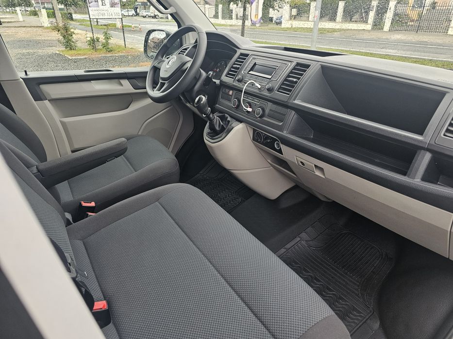 Vw transporter t6 2.0 102cp 2017  9 locuri