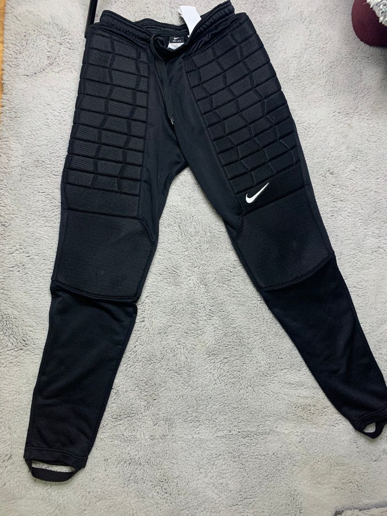 Pantaloni nike portar