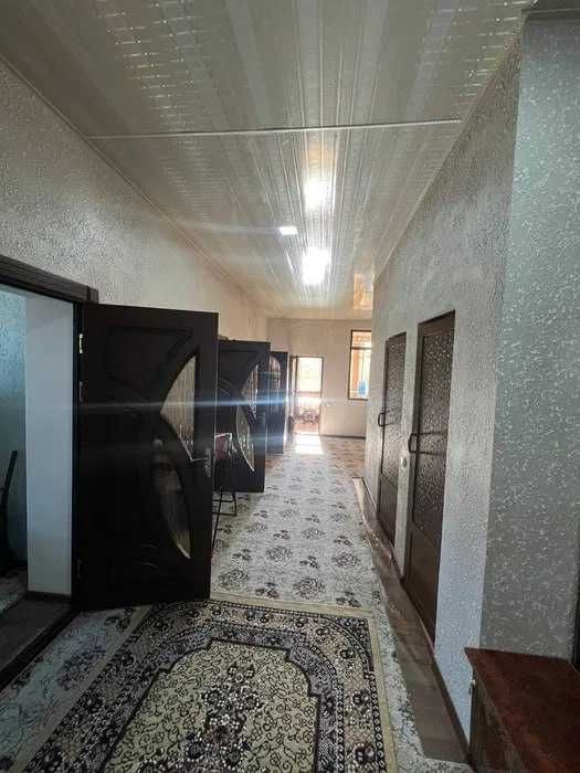 Янги домдан 3 хонали 2 каватдан квартира сотилади 5 микрн