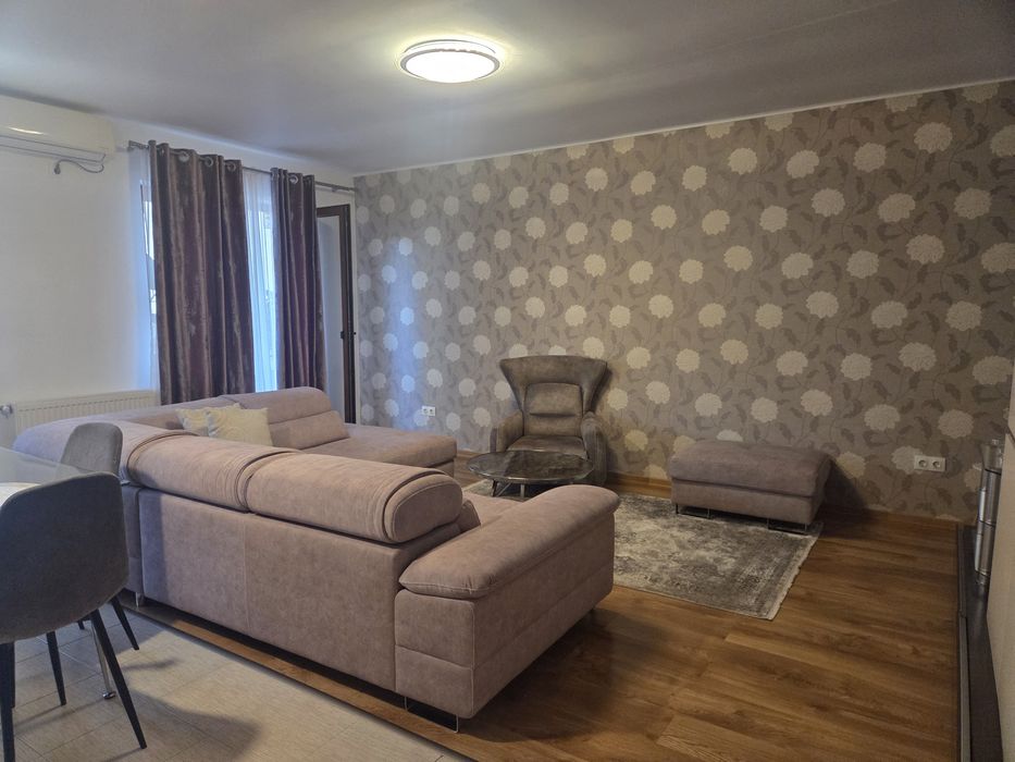 Apartament 3 camere 95 mp total  Augustin Coman nr 8-1