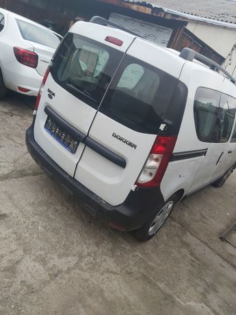 Dezmembrez Dacia Dokker 2018 1.5 dci persoane