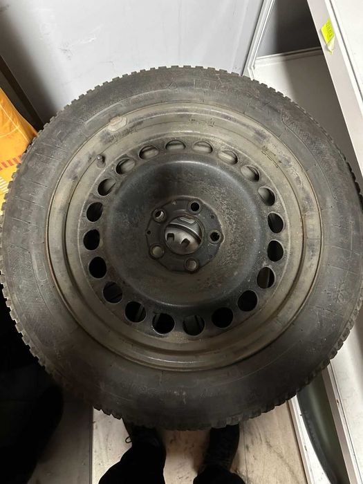 Зимни гуми със джанти 205/55/16 Kleber DOT 17