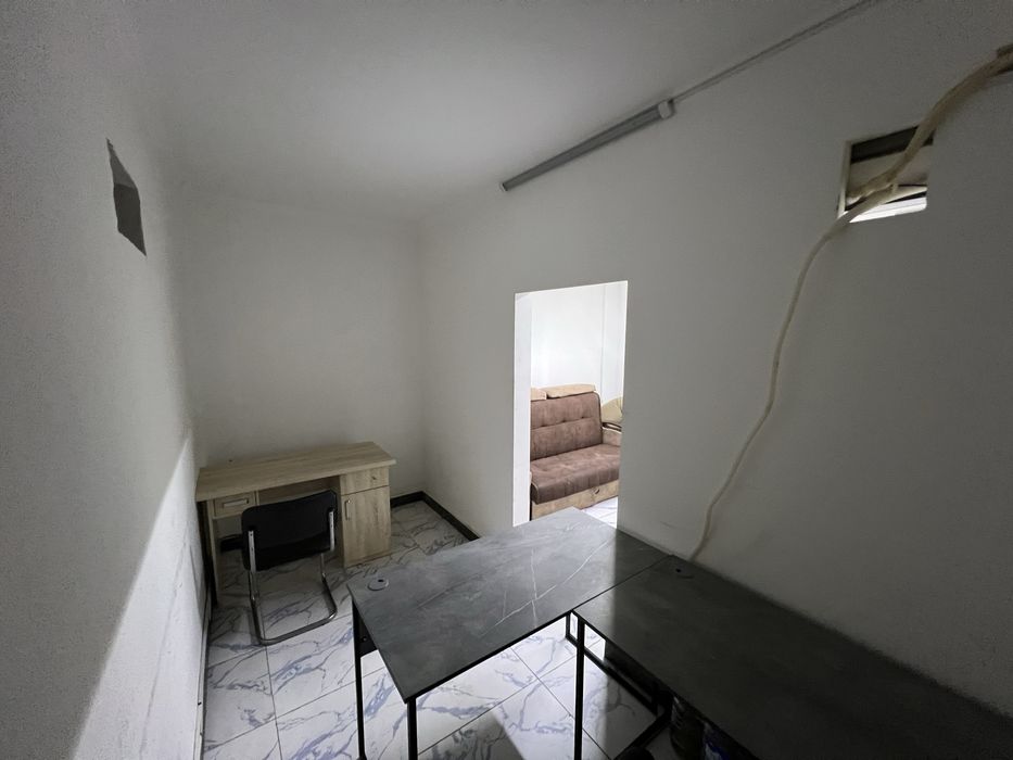 Аренда под офис 2 минут от метро Шахристон 20м2 С мебелью! Подволь!