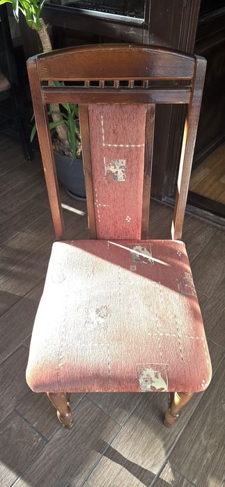 Продавам столове