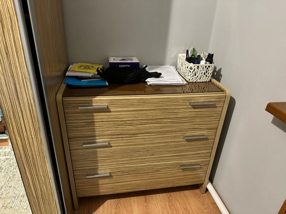 Продам спальный гарнитур