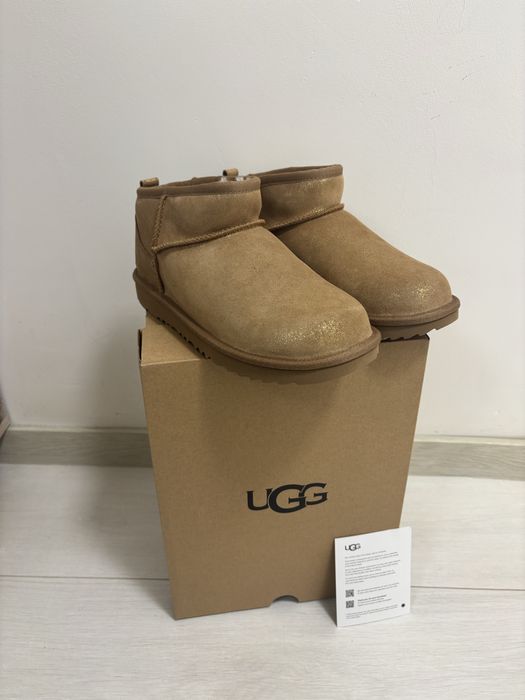 UGG Ultra Mini Dazzle - noi, originali - in cutie UGG - marimea 37