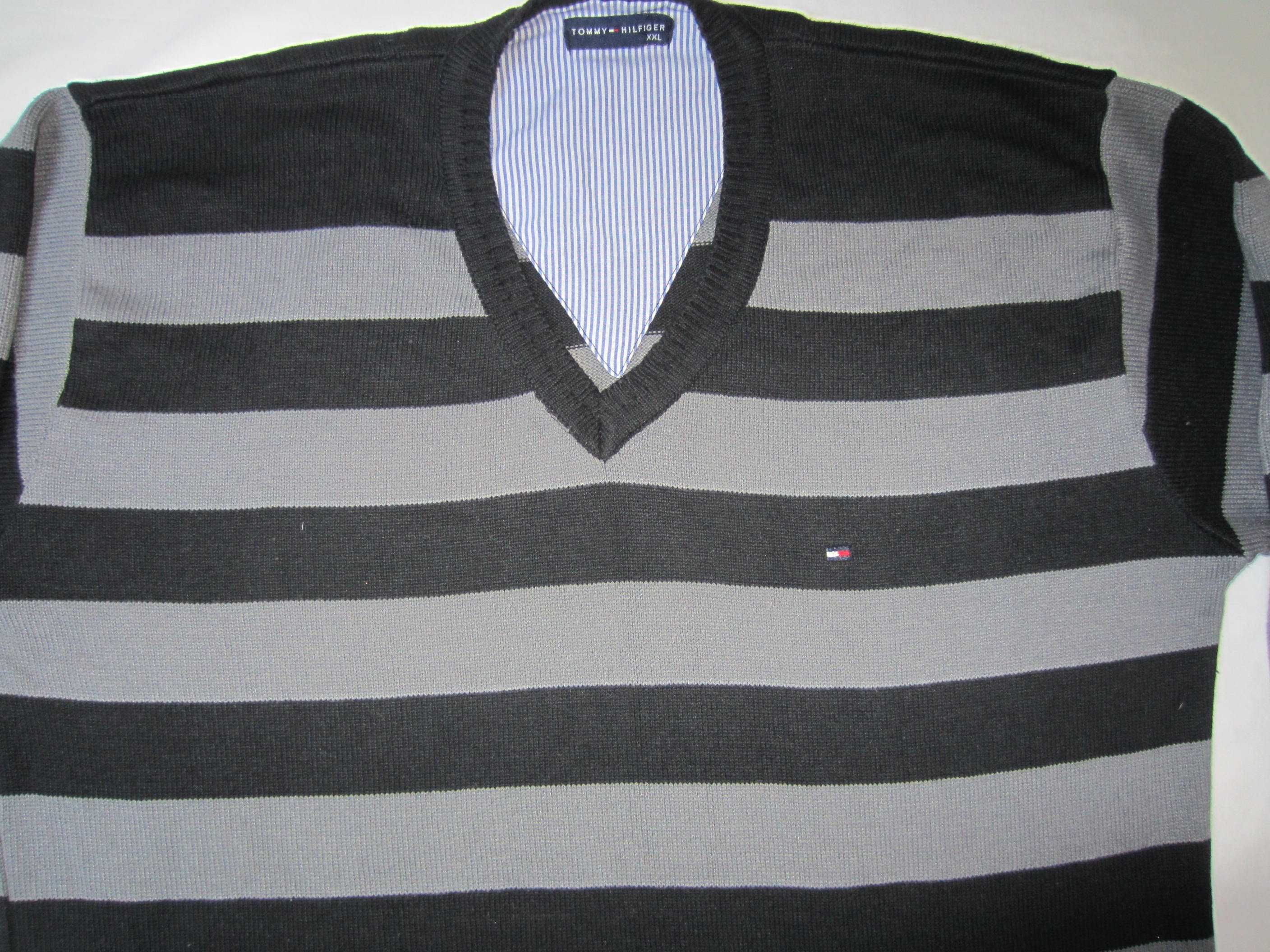 Pulover Tommy Hilfiger, masura XXL, stare foarte buna