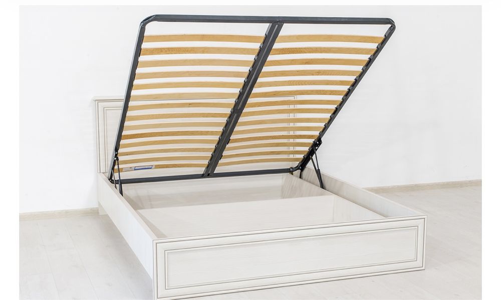 Кровать 140*200 в отличном состоянии