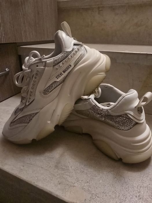 Steve Madden Possession