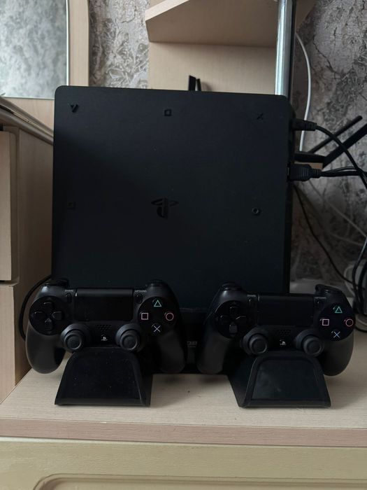 Playstation 4 slim (1tb)