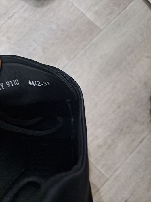 Продам новый туфли