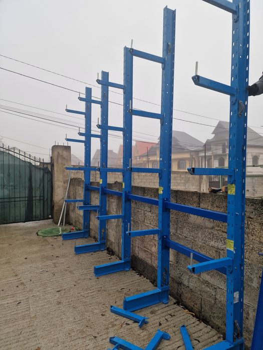 Rafturi metalice cantilever industriale 67c8