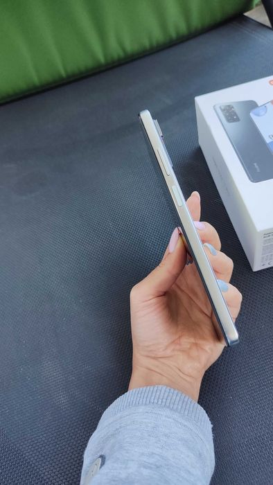 Продавам  Redmi Note 11 Pro 5G