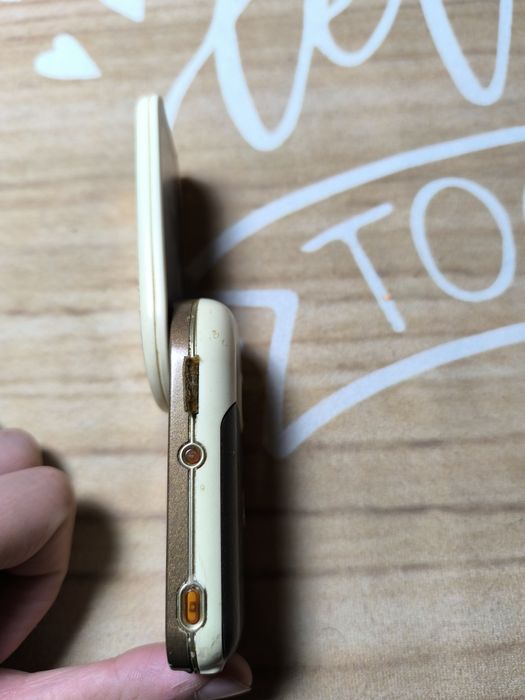 Nokia 7370 L'Amour gold