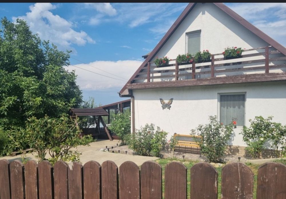 Casa și teren Sarata