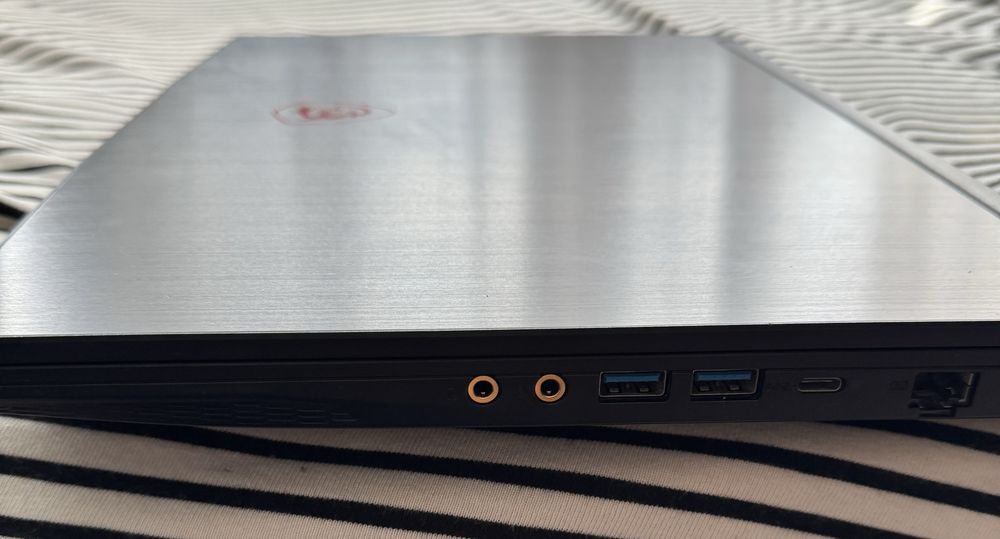Геймърски Лаптоп MSİ GF63 Thin
