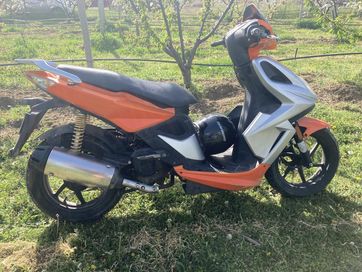 Скутер kymco super 8