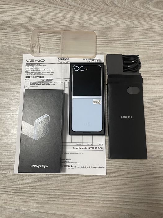 Samsung Z Flip 6 ca nou ,garantie 08.2026 full box
