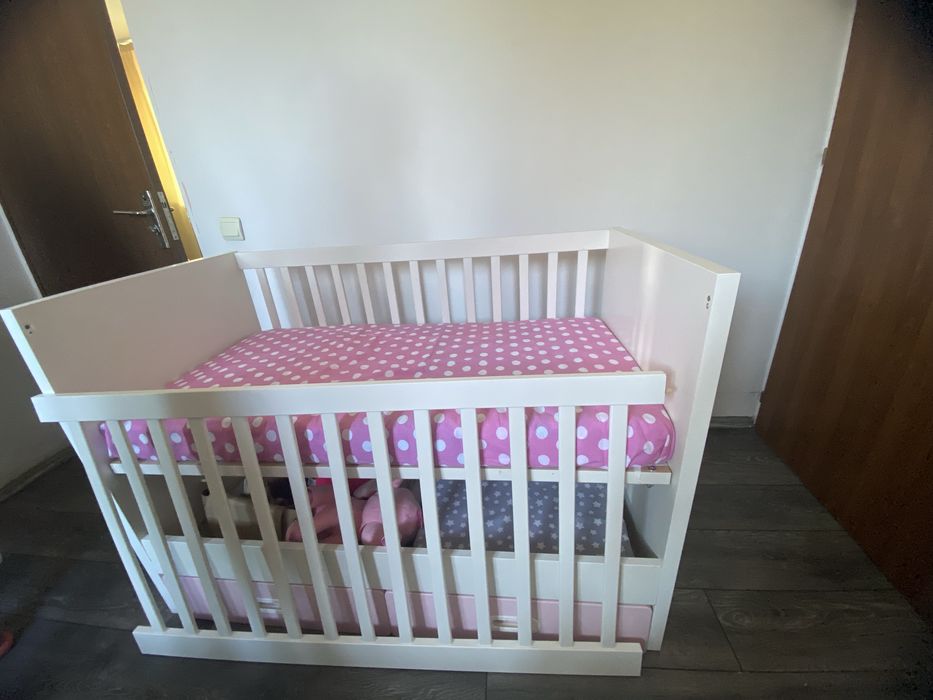 patut din lemn pentru  bebelus