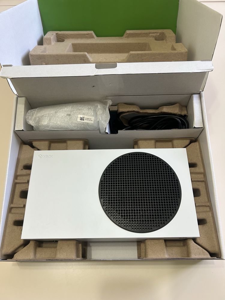 Продается XBOX Series S