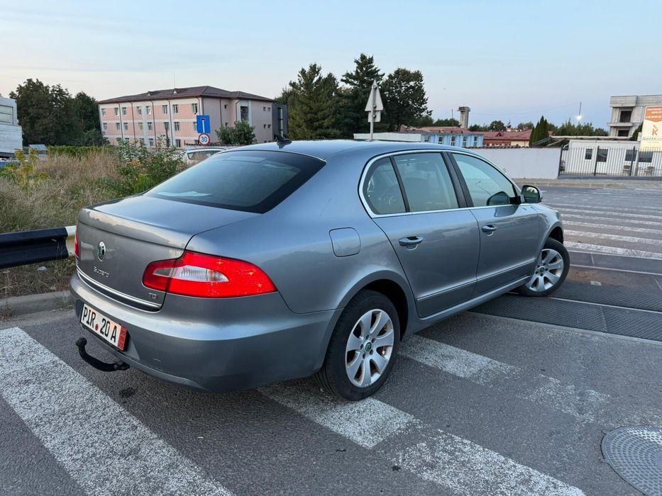 Skoda Superb 2.0 TDI 4x4 automată 2013 klima bi-xenon pilot