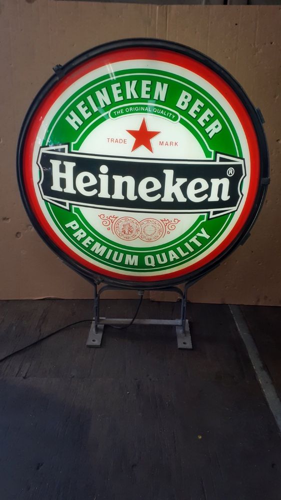 Рекламна табела Heineken