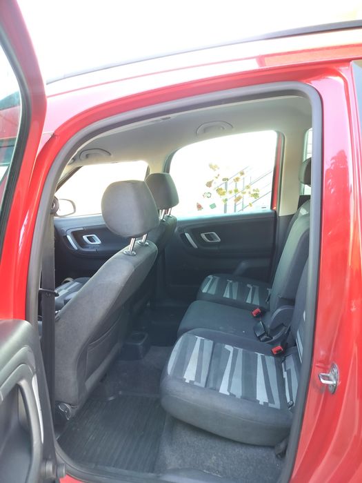 Skoda Roomster / 1.4 / Senz. Parcate / Climatronic / Pilot Auto