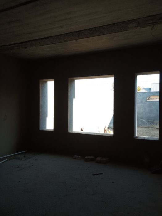 Срочна продаётся двух этажный дом