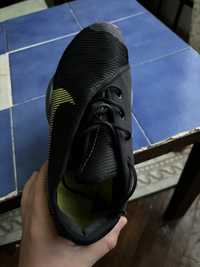 Nike обувки