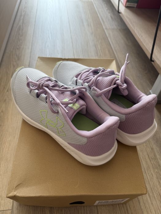 Дамски спортни Маратонки Under Armour