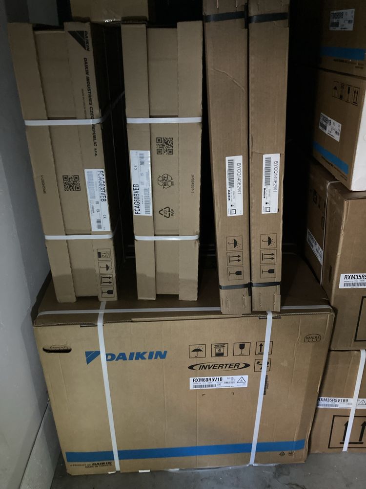 Daikin Inverter 21000 BTU FCAG60B / RXM60R CASETA 840x840