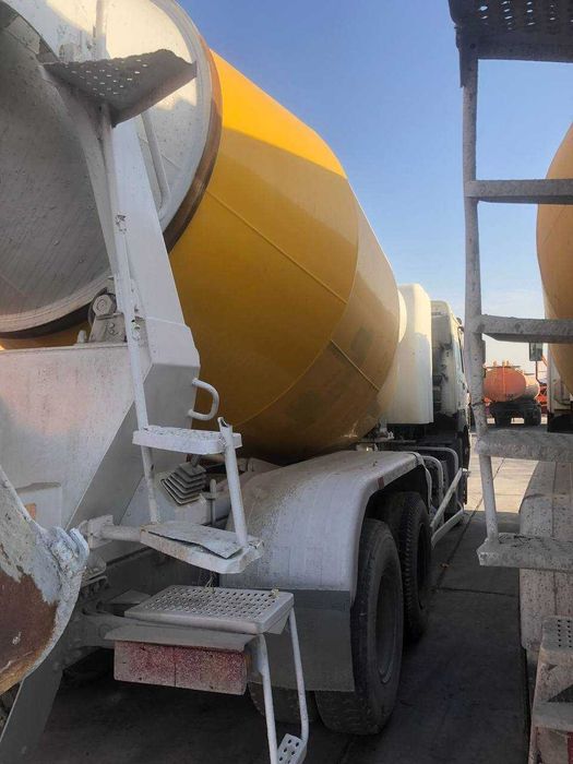 Автобетоносмеситель HOWO (Миксер)