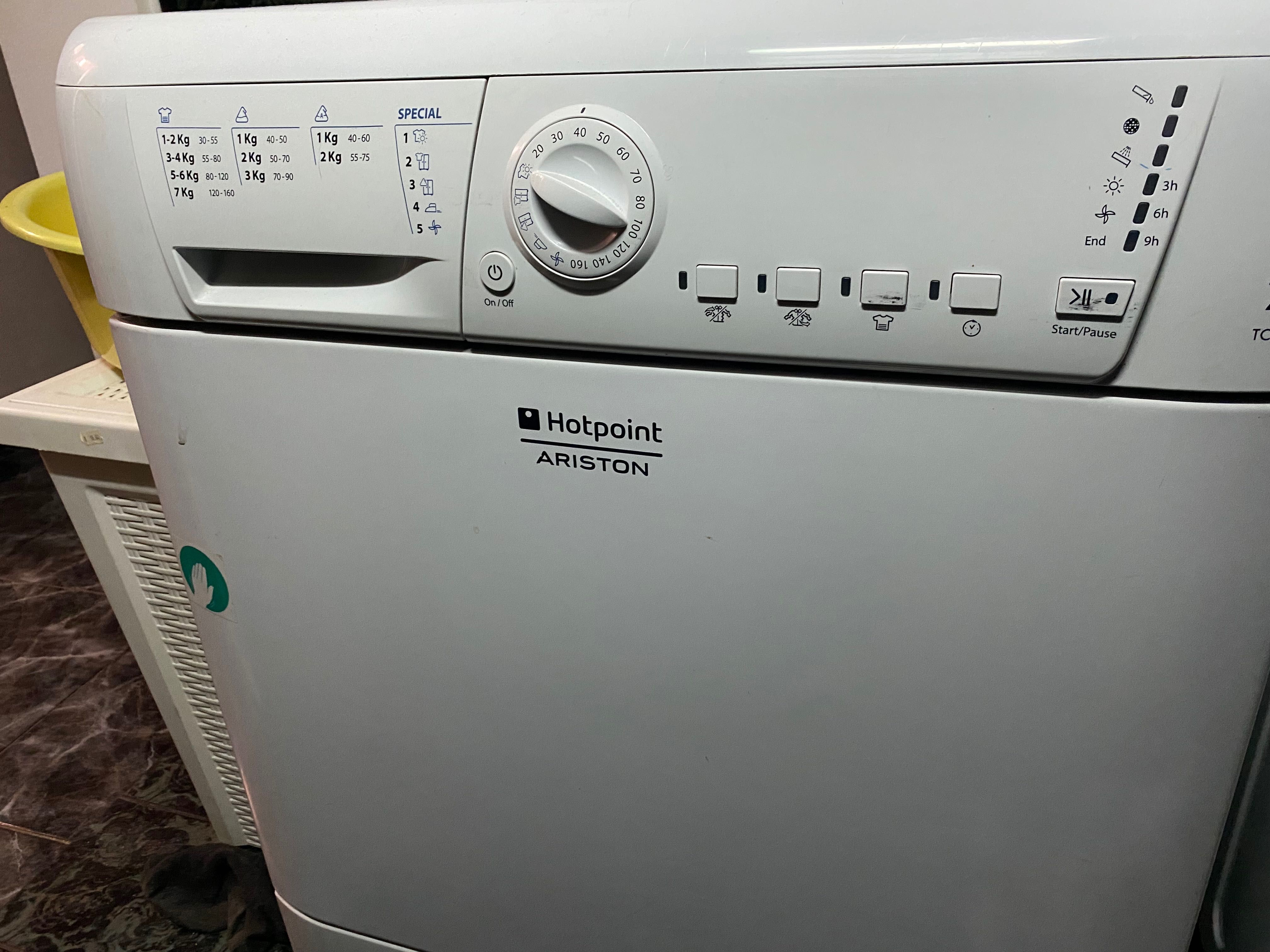 Продавам сушилня Аристон Hotpoint
