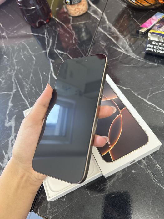 Iphone 16 pro max gold 256gb impecabil