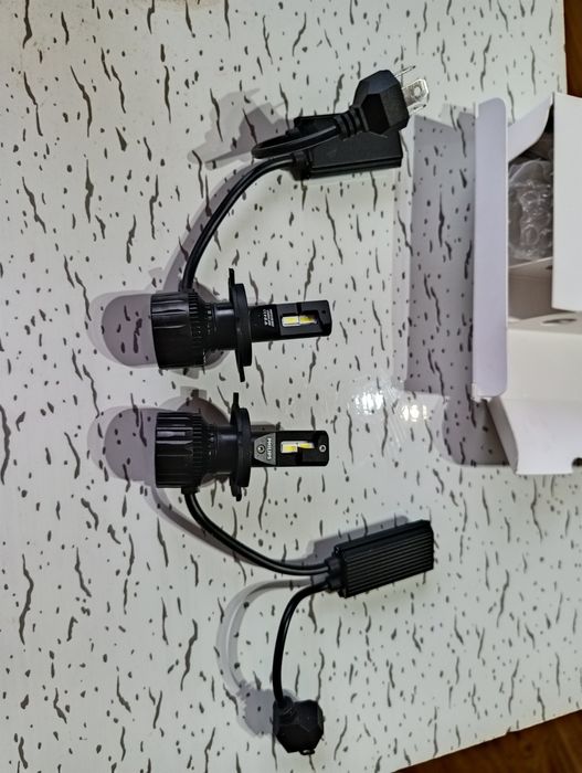 Лед крушки philips H7, H4, H1