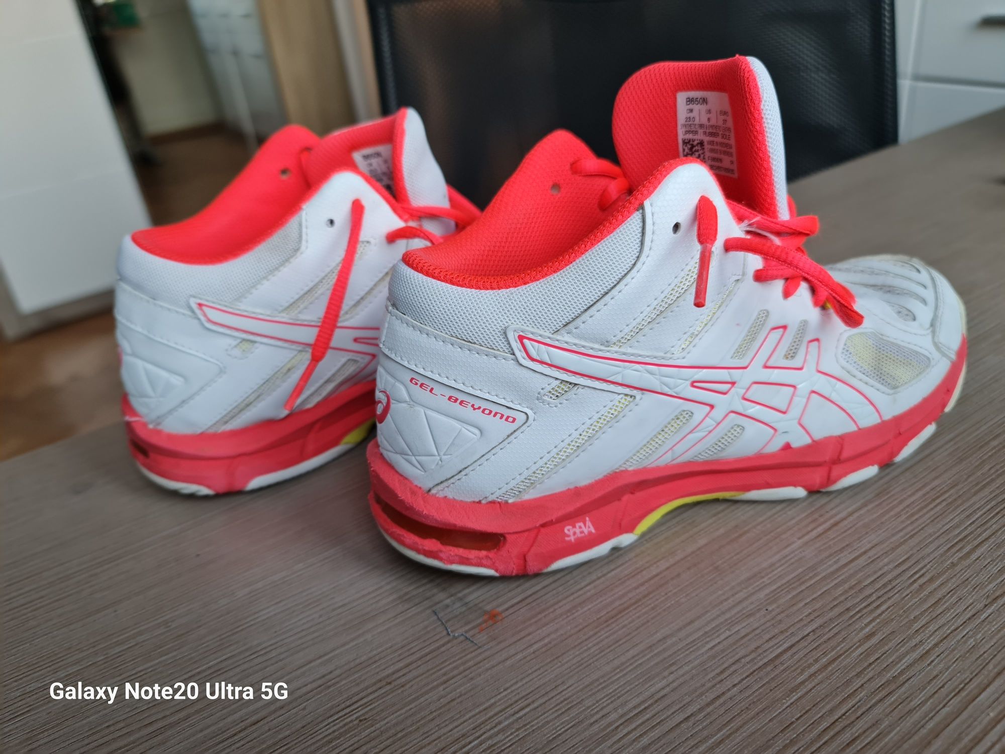 Кецове ASICS Gel-Beyond 5