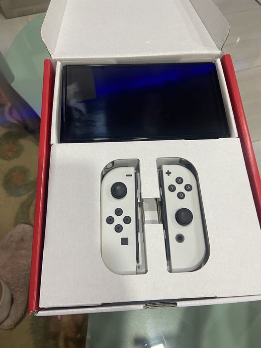 Nintendo switch oled white 64GB